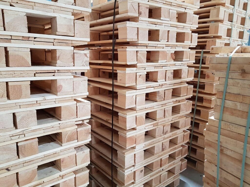 Ketahui Fungsi dan Keunggulan Pallet Box untuk Pengiriman Barang!