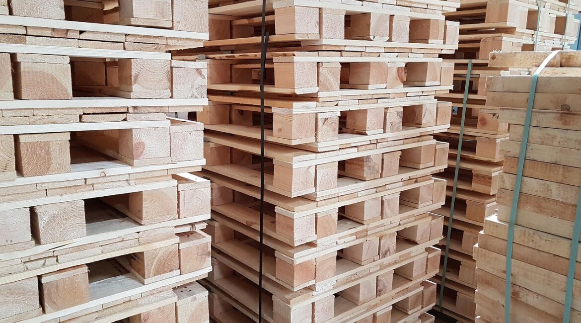 Ketahui Fungsi dan Keunggulan Pallet Box untuk Pengiriman Barang!